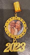 Load image into Gallery viewer, Graduation Tassels w/ photo
